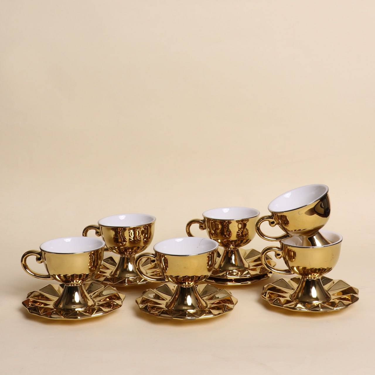 Premium 6-Piece Royal Gold Metallic Espresso & Turkish Coffee Cup Set with Saucers 1