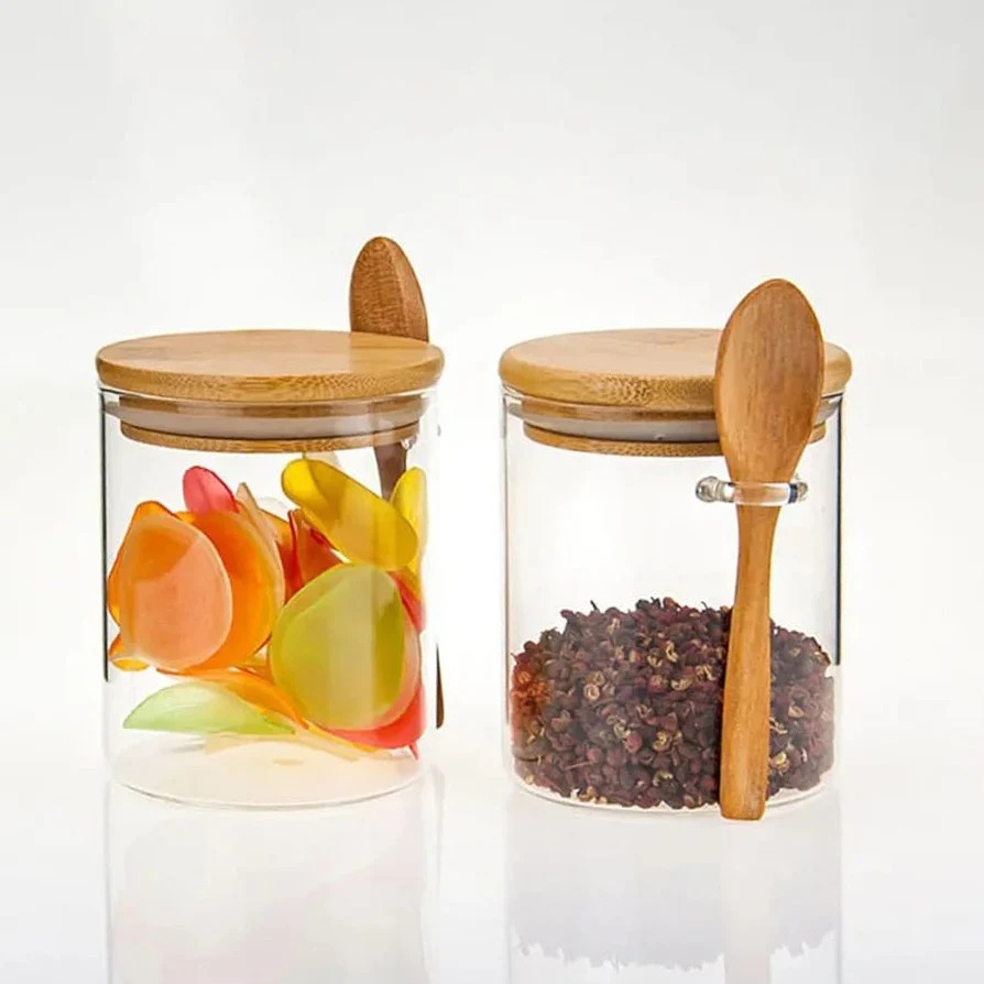 Seasoning Container with spoon 1